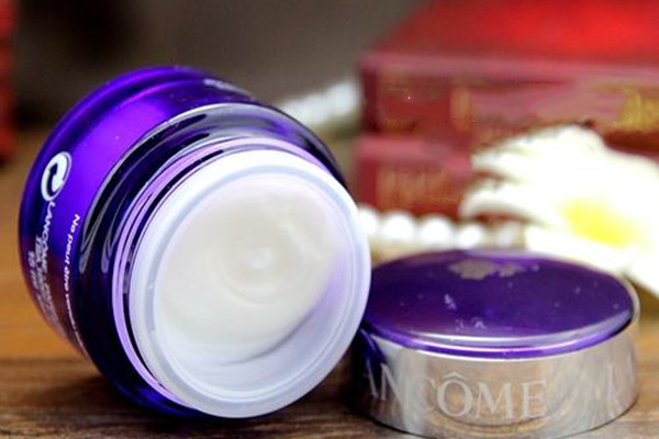 蘭蔻緊致日霜功效 蘭蔻緊致日霜怎么樣 蘭蔻緊致日霜功效 蘭蔻緊致日霜怎么樣