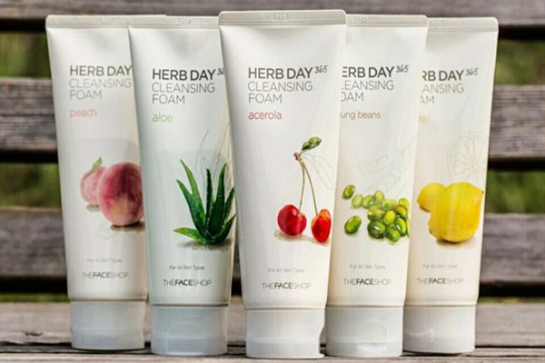 菲詩(shī)小鋪洗面奶多少錢 菲詩(shī)小鋪哪款適合干皮使用