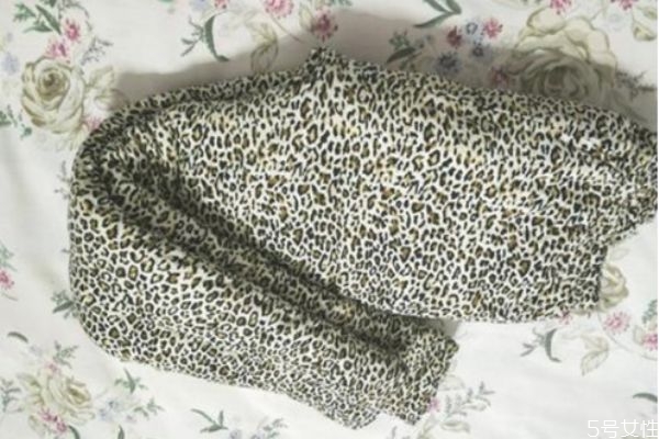 棉褲怎么疊省地方 冬天棉褲收納注意事項