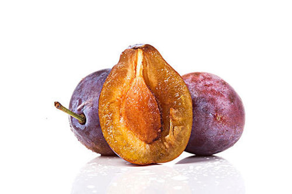 西梅軟了是壞了嗎 西梅怎么放冰箱保存 西梅軟了是壞了嗎 西梅怎么放冰箱保存