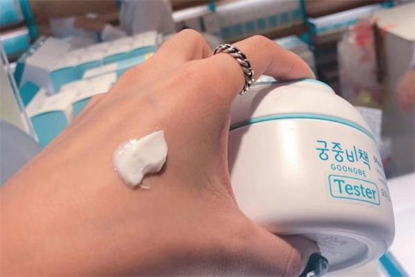 宮中秘策面霜成人可以用嗎 宮中秘策面霜適合多大年齡 宮中秘策面霜成人可以用嗎 宮中秘策面霜適合多大年齡