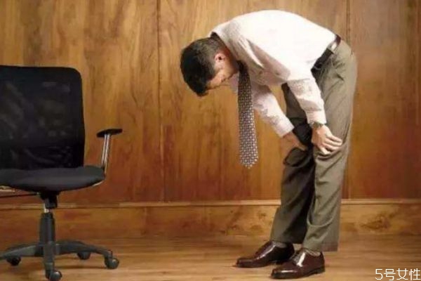 痛風造成的原因有什么 痛風應該怎么治療 痛風造成的原因有什么 痛風應該怎么治療