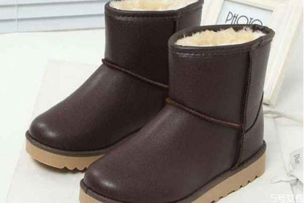 哪些人不適合穿雪地靴 穿雪地靴有什么壞處 哪些人不適合穿雪地靴 穿雪地靴有什么壞處