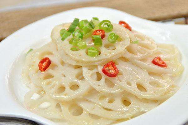 蓮藕發(fā)黑怎么能變白 蓮藕可以潤(rùn)肺止咳嗎 蓮藕發(fā)黑怎么能變白 蓮藕可以潤(rùn)肺止咳嗎