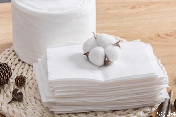 洗臉巾可以當卸妝棉用嗎 洗臉巾平紋好還是珍珠紋好