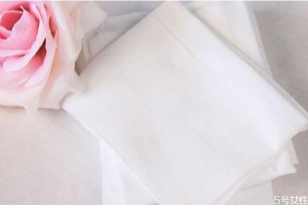 洗臉巾可以當卸妝棉用嗎 洗臉巾平紋好還是珍珠紋好