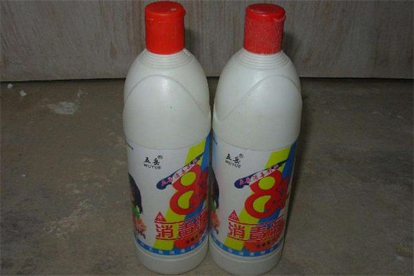 84消毒液能洗餐具嗎 84消毒液洗餐具有毒嗎