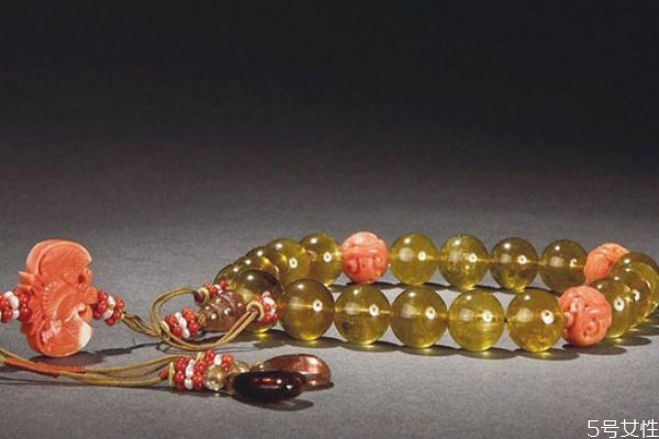 戴黃碧璽要注意什么 碧璽首飾的含義 戴黃碧璽要注意什么 碧璽首飾的含義