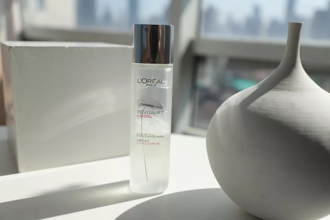 歐萊雅晶瑩水好用嗎 歐萊雅晶瑩水適合油皮嗎 歐萊雅晶瑩水好用嗎 歐萊雅晶瑩水適合油皮嗎