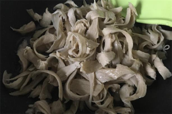 水面筋是什么 水面筋是怎么做的 水面筋是什么 水面筋是怎么做的