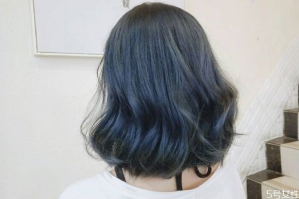 染發(fā)掉色快是什么原因 染發(fā)掉色嚴(yán)重怎么辦 染發(fā)掉色快是什么原因 染發(fā)掉色嚴(yán)重怎么辦