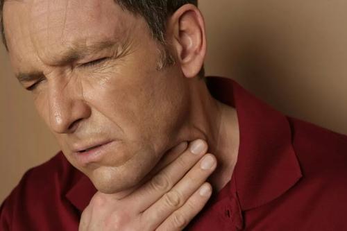 為什么嗓子吞咽會(huì)疼 嗓子吞咽疼要注意什么