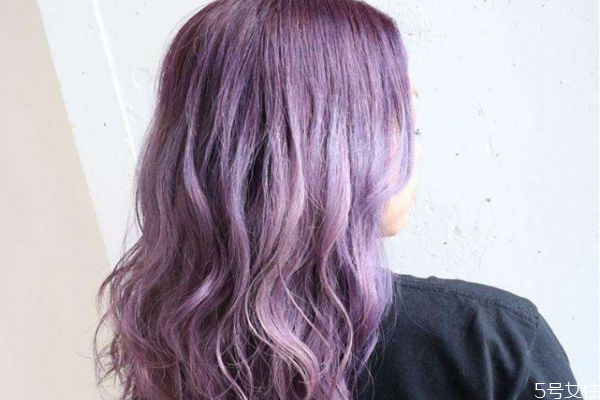 染發(fā)掉色快是什么原因 染發(fā)掉色嚴(yán)重怎么辦 染發(fā)掉色快是什么原因 染發(fā)掉色嚴(yán)重怎么辦