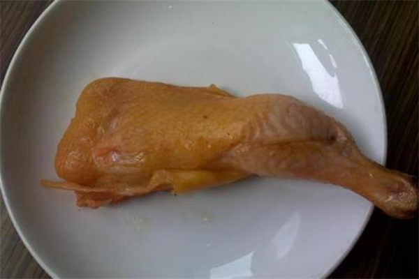 臘雞腿可以多吃嗎 臘雞腿吃多了會(huì)怎么樣 臘雞腿可以多吃嗎 臘雞腿吃多了會(huì)怎么樣