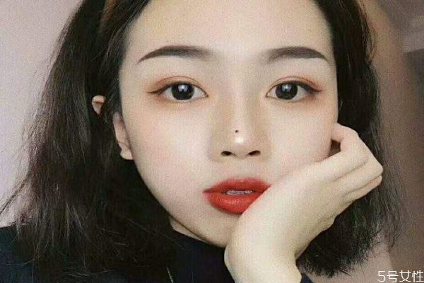 戴美瞳可以拍證件照嗎 為什么不能戴美瞳拍證件照 戴美瞳可以拍證件照嗎 為什么不能戴美瞳拍證件照