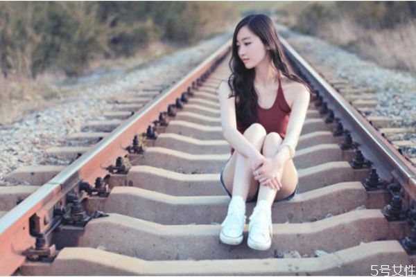 男人出軌后女人錯誤的處理方式 對付老公出軌最恨招 男人出軌后女人錯誤的處理方式 對付老公出軌最恨招