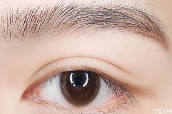 眼睛小帶美瞳能顯大嗎 為什么帶美瞳眼睛會(huì)大 眼睛小帶美瞳能顯大嗎 為什么帶美瞳眼睛會(huì)大