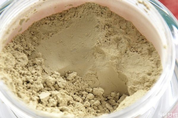 三七粉泡水會有泡沫嗎 三七粉沖泡后為什么有很多泡沫 三七粉泡水會有泡沫嗎 三七粉沖泡后為什么有很多泡沫