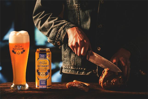 啤酒和紅酒哪個(gè)熱量高 啤酒和紅酒哪個(gè)容易長胖 啤酒和紅酒哪個(gè)熱量高 啤酒和紅酒哪個(gè)容易長胖