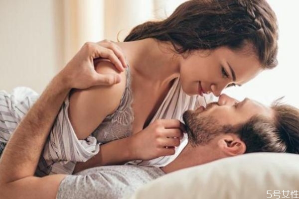 二婚時(shí)怎么看男人是不是真心愛你 如何知道是不是二婚 二婚時(shí)怎么看男人是不是真心愛你 如何知道是不是二婚