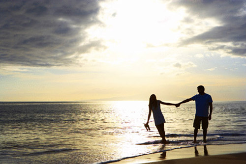 嫁給愛(ài)情還是金錢 金錢和面包哪個(gè)重要