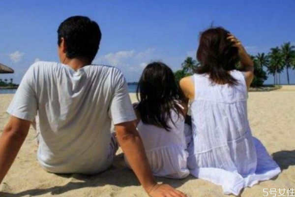 重組家庭可以要三胎嗎 重組家庭如何教育孩子 重組家庭可以要三胎嗎 重組家庭如何教育孩子