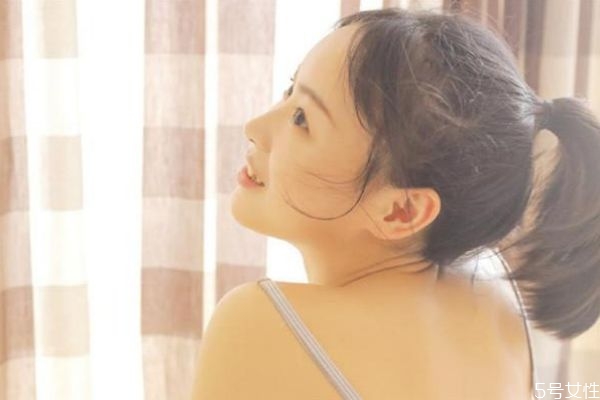 男人對情人有感情的表現(xiàn) 男人婚外情動(dòng)真感情的表現(xiàn)