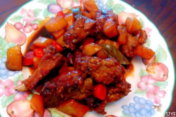 紅燒排骨怎么做好吃 紅燒排骨的簡單做法 紅燒排骨怎么做好吃 紅燒排骨的簡單做法