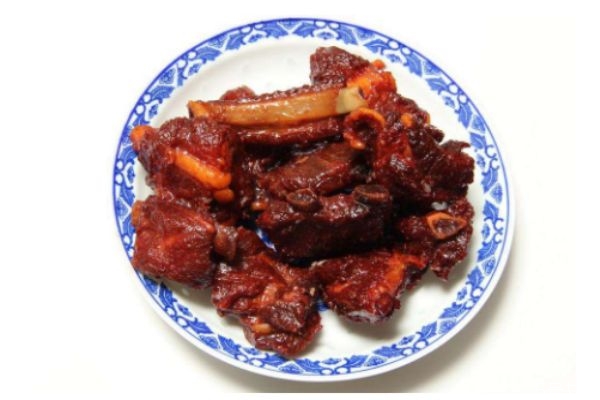 紅燒排骨怎么做好吃 紅燒排骨的簡單做法 紅燒排骨怎么做好吃 紅燒排骨的簡單做法
