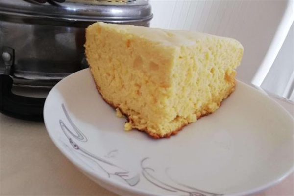 電飯煲蛋糕可以用酸奶嗎 電飯煲蛋糕和烤箱蛋糕哪個(gè)好吃 電飯煲蛋糕可以用酸奶嗎 電飯煲蛋糕和烤箱蛋糕哪個(gè)好吃