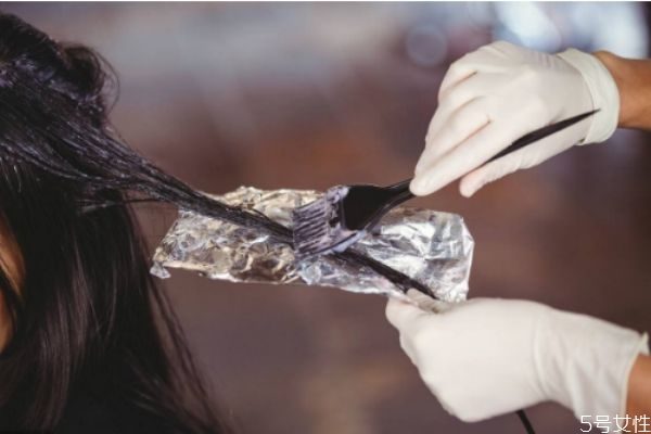 染發(fā)不漂發(fā)可以嗎 染發(fā)前的幾點建議