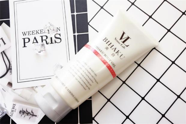 瘦腿霜是運(yùn)動(dòng)前涂還是運(yùn)動(dòng)后涂 瘦腿霜的成分 瘦腿霜是運(yùn)動(dòng)前涂還是運(yùn)動(dòng)后涂 瘦腿霜的成分