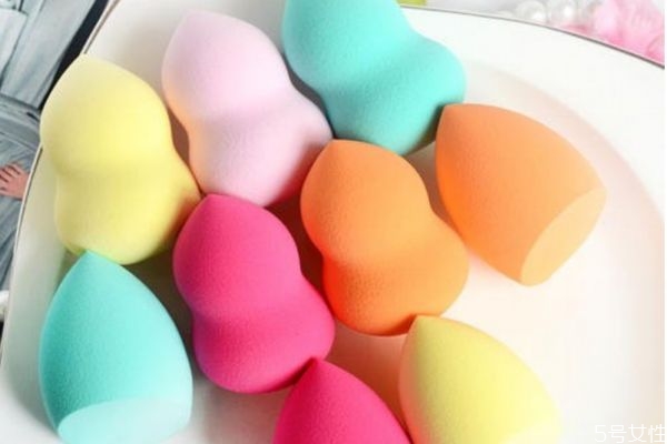 美妝蛋吸水后還能變回原樣嗎 美妝蛋吸水后怎么變小 美妝蛋吸水后還能變回原樣嗎 美妝蛋吸水后怎么變小