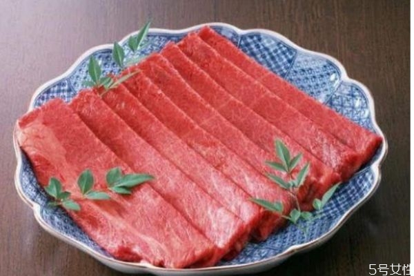 冷凍肉能保存多長(zhǎng)時(shí)間 凍肉多久會(huì)變質(zhì)