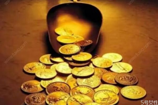 夫妻應(yīng)該誰(shuí)來管財(cái)政 夫妻誰(shuí)管錢應(yīng)該怎么決定