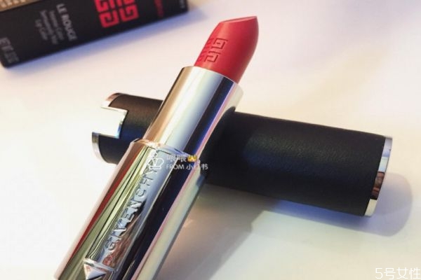 紀梵希小羊皮多少克 紀梵?？诩t正裝多少g