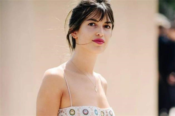 前面劉海怎么編辮子 劉海怎么編蜈蚣辮