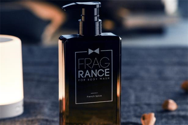 尊藍(lán)沐浴露怎么打開 尊藍(lán)沐浴露哪里有賣的 尊藍(lán)沐浴露怎么打開 尊藍(lán)沐浴露哪里有賣的