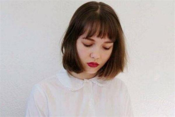 空氣劉海怎么防風(fēng)吹 空氣劉海吹好后需要定型嗎 空氣劉海怎么防風(fēng)吹 空氣劉海吹好后需要定型嗎