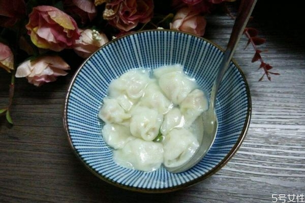 寶寶小餛飩餡的做法 寶寶小餛飩怎么做好吃 寶寶小餛飩餡的做法 寶寶小餛飩怎么做好吃