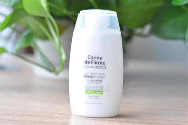 潤絲精是什么東西 潤絲精是護(hù)發(fā)素嗎 潤絲精是什么東西 潤絲精是護(hù)發(fā)素嗎