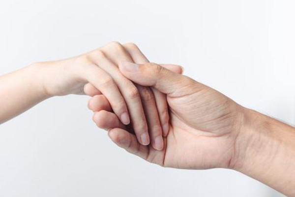 交往時女生哪些行為容易分手 男女交往怎樣做比較合適 交往時女生哪些行為容易分手 男女交往怎樣做比較合適