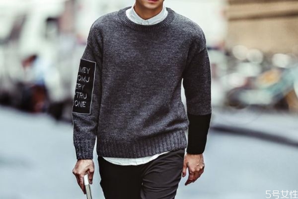 毛衣粘了很多碎發(fā)怎么辦 清洗毛衣時應(yīng)該注意什么