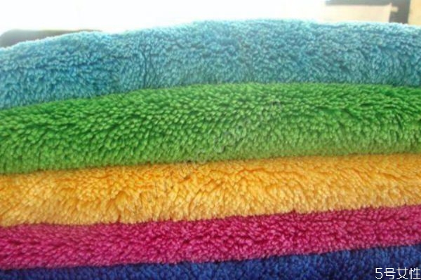 珊瑚絨面料是什么面料 珊瑚絨面料的優(yōu)缺點