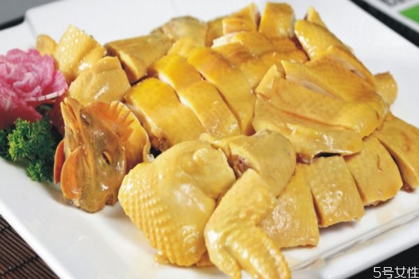 白切雞怎么做好吃 白切雞的簡(jiǎn)單做法