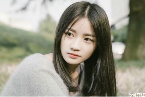 戀愛中卑微真的能換來真心嗎 如何經(jīng)營(yíng)戀愛