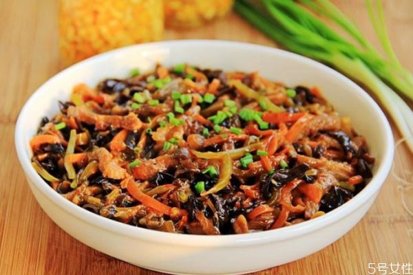 魚香肉絲怎么做好吃 魚香肉絲的簡單做法 魚香肉絲怎么做好吃 魚香肉絲的簡單做法