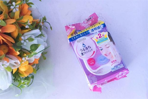 曼丹卸妝濕巾含酒精嗎 曼丹卸妝濕巾適合什么膚質(zhì) 曼丹卸妝濕巾含酒精嗎 曼丹卸妝濕巾適合什么膚質(zhì)