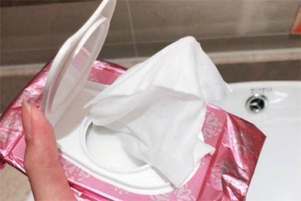 曼丹卸妝濕巾含酒精嗎 曼丹卸妝濕巾適合什么膚質(zhì) 曼丹卸妝濕巾含酒精嗎 曼丹卸妝濕巾適合什么膚質(zhì)