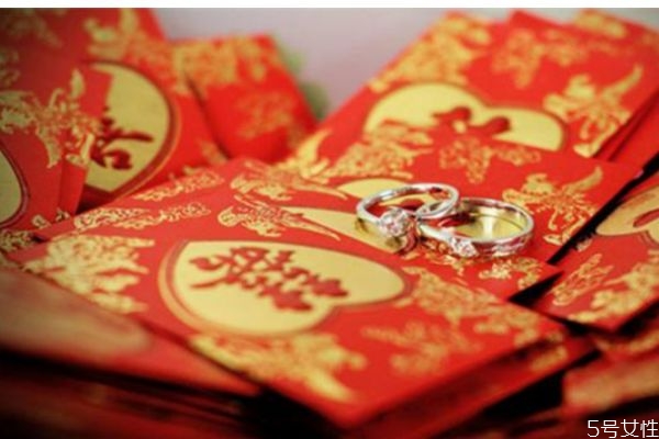 結(jié)婚一定要彩禮嗎 男方給的彩禮代表有什么 結(jié)婚一定要彩禮嗎 男方給的彩禮代表有什么
